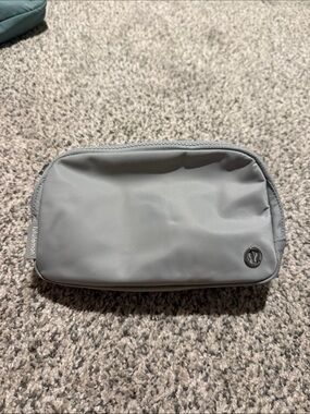 NWOT Lululemon Belt Bag